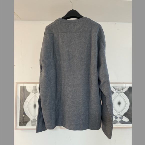 Banana Republic Grey Sweater NWT - Picture 4 of 4